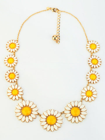 brisk daisy nacklace